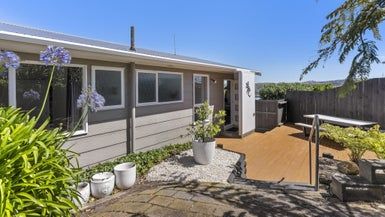  at 9B Colchester Crescent, Newlands, Wellington