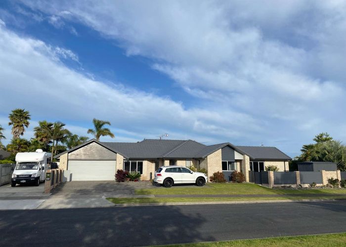 Free property data for 72 Oriental Parade, Papamoa Beach, Papamoa homes.co.nz