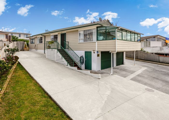  at 10 Ferndown Avenue, Papatoetoe, Manukau City, Auckland