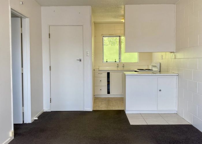  at 4/28 Wellington Street, Hamilton East, Hamilton, Waikato