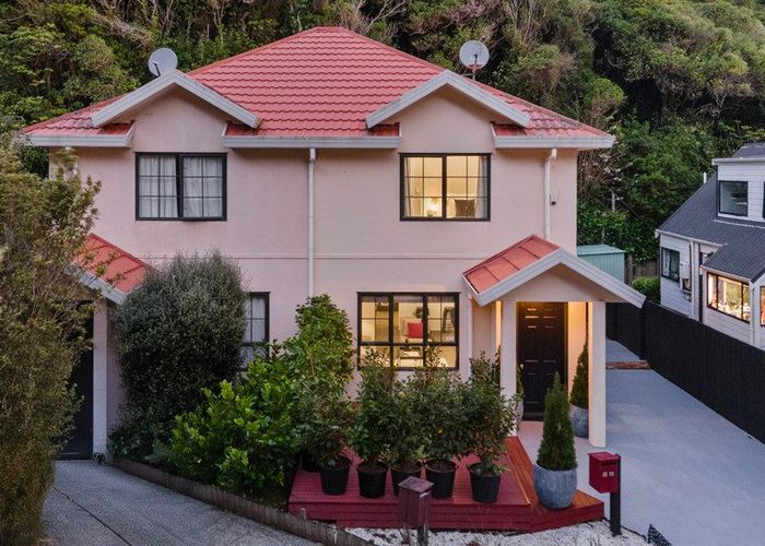  at 16B Parsons Glen, Karori, Wellington, Wellington