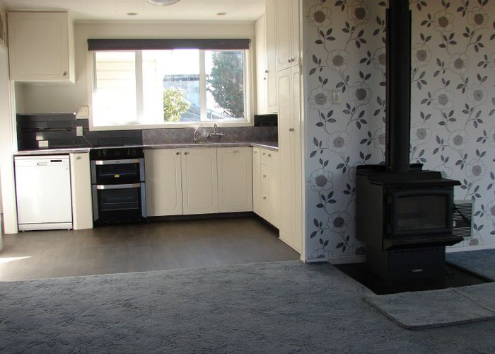  at 19 Lake Road, Longbush, Invercargill