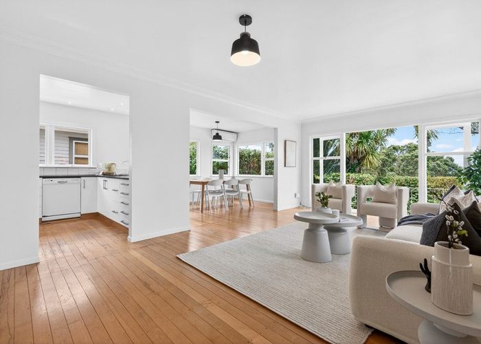  at 20 Sea Vista Avenue, Beach Haven, North Shore City, Auckland