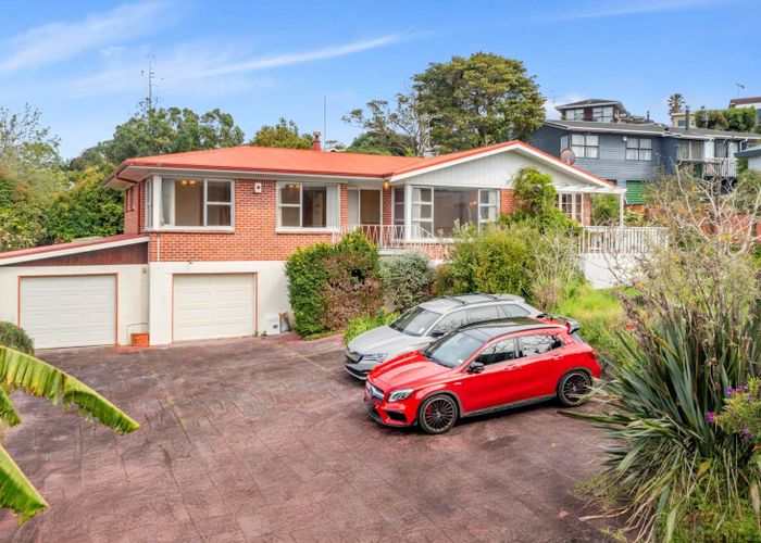  at 26 Potter Avenue, Northcote, Auckland