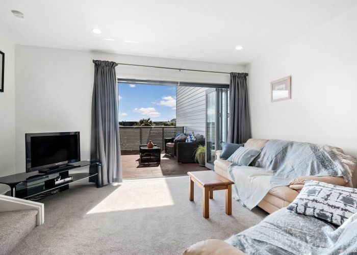  at 1/13 Pannill Place, Oteha, Auckland