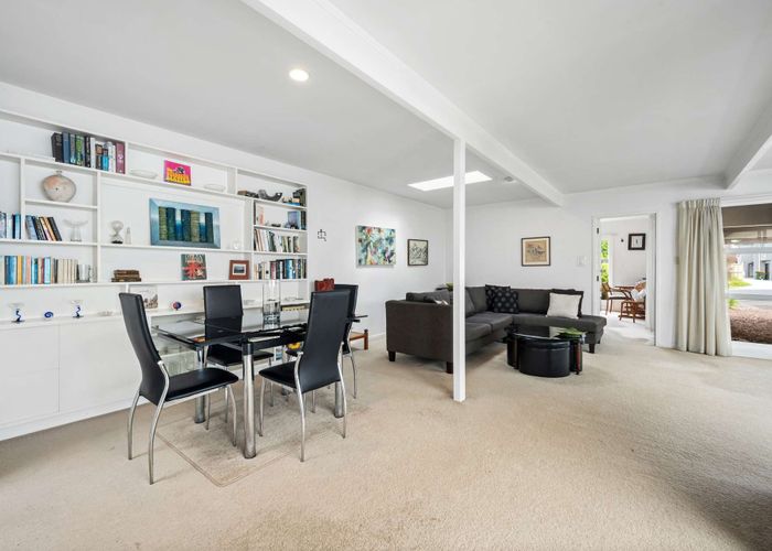  at 2/310 Bucklands Beach Rd, Bucklands Beach, Manukau