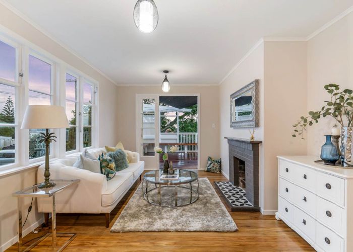  at 1/14 Howell Crescent, Mount Roskill, Auckland City, Auckland