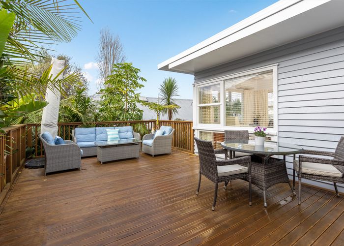  at 35 Church Street, Northcote Point, Auckland