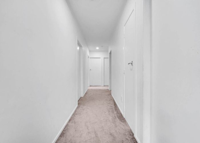  at 405 West Coast Road, Glen Eden, Waitakere City, Auckland