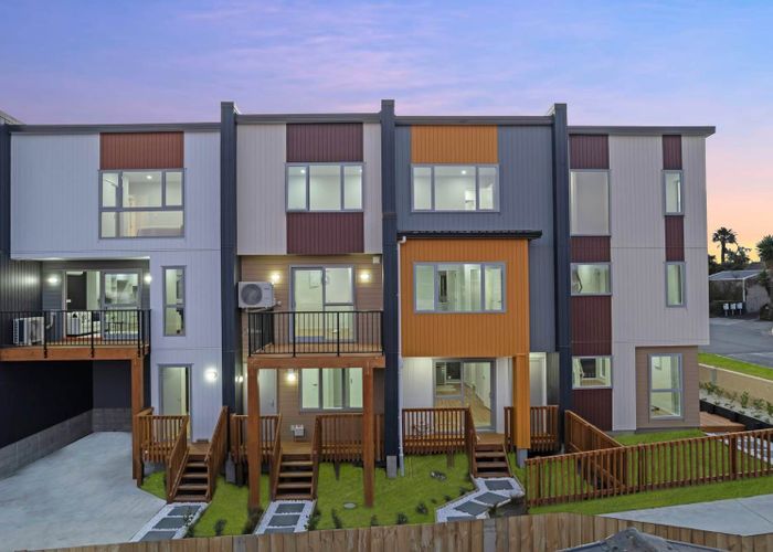  at 1/8 Reeves Avenue, Papatoetoe, Manukau City, Auckland