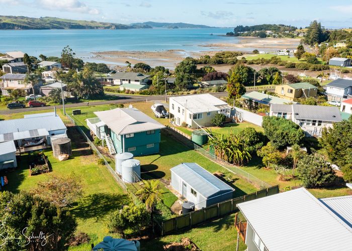 Free property data for 25 Ngatoto Road, Matakohe homes.co.nz