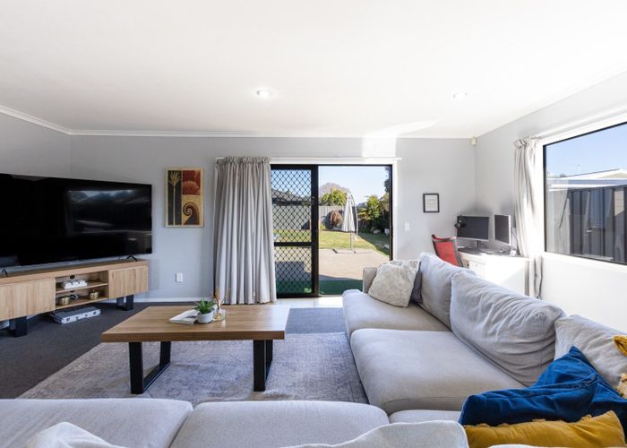  at 6 Chatham Mews, Flaxmere, Hastings