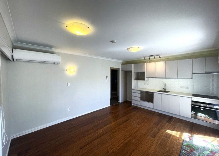  at 1/19  Thatcher Street, Mission Bay, Auckland City, Auckland