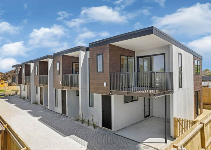  at 11 Funnell Place, Manurewa, Manukau City, Auckland