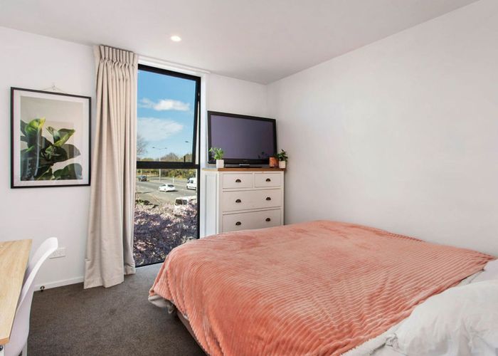  at 2/1 Buchan Street, Sydenham, Christchurch