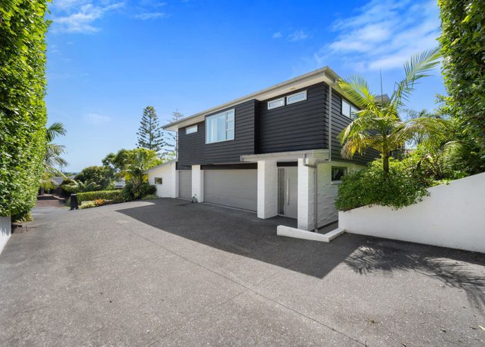  at 7 Trident Place, Shelly Park, Auckland