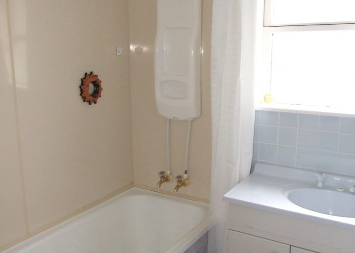  at 220 College Street, West End, Palmerston North, Manawatu / Whanganui