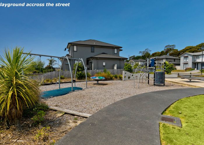  at 39 Mackay Drive, Greenhithe, Auckland