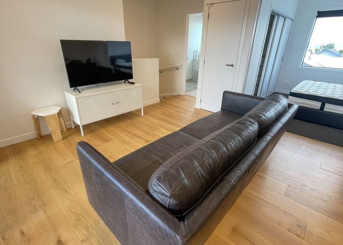  at 3/6 Studholme Street, Point Chevalier, Auckland City, Auckland