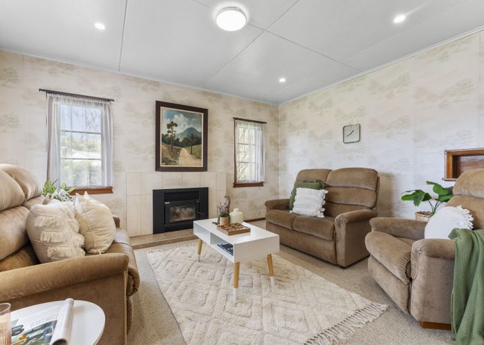  at 11 Windsor Street, Terrace End, Palmerston North