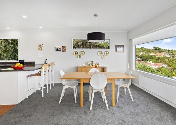  at 73 Eskdale Road, Papakowhai, Porirua