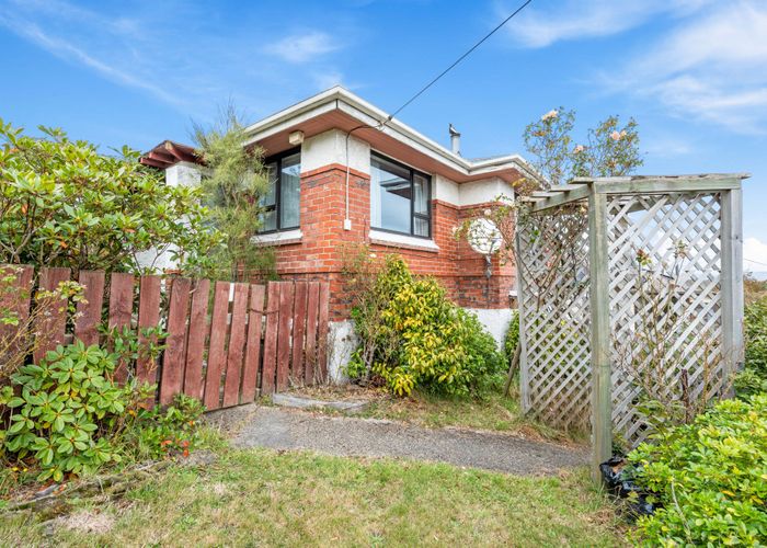  at 18 Newarp Street, Balclutha, Clutha, Otago