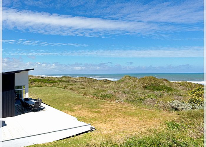 Free property data for 6 Marine Parade South, Foxton Beach, Foxton