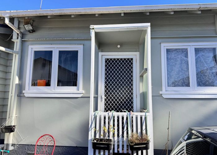  at Unit 2 9/27 Mokoia Road, Birkenhead, North Shore City, Auckland