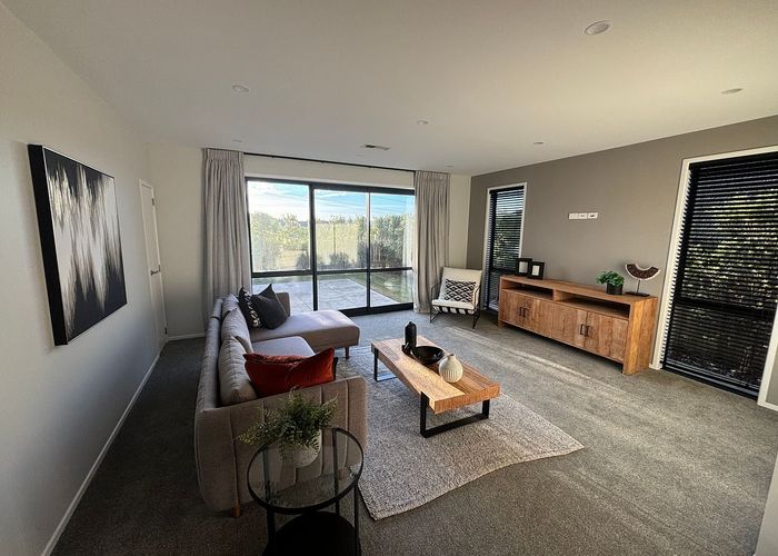  at 3 Yorkshire Close, Whitby, Porirua