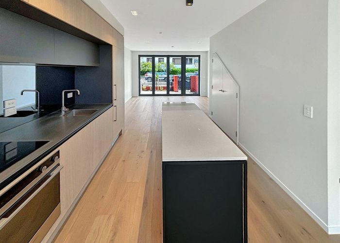  at 11/360 Montreal Street, Christchurch Central, Christchurch