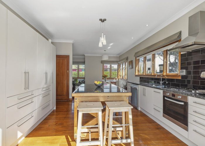  at 3 Glamis Avenue, Strathmore Park, Wellington