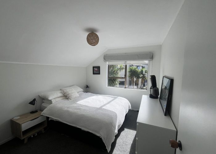  at 7F Barrack Road, Mount Wellington, Auckland City, Auckland