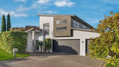  at 33 Chateau Rise, Flat Bush, Auckland