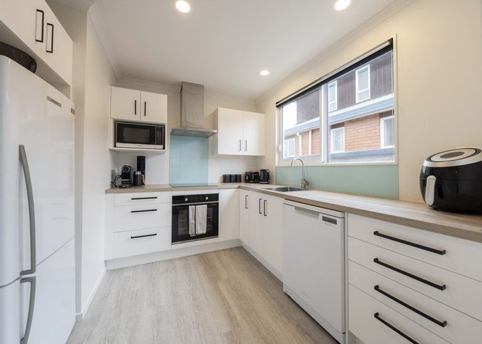  at 1/106 Beresford Street, New Brighton, Christchurch