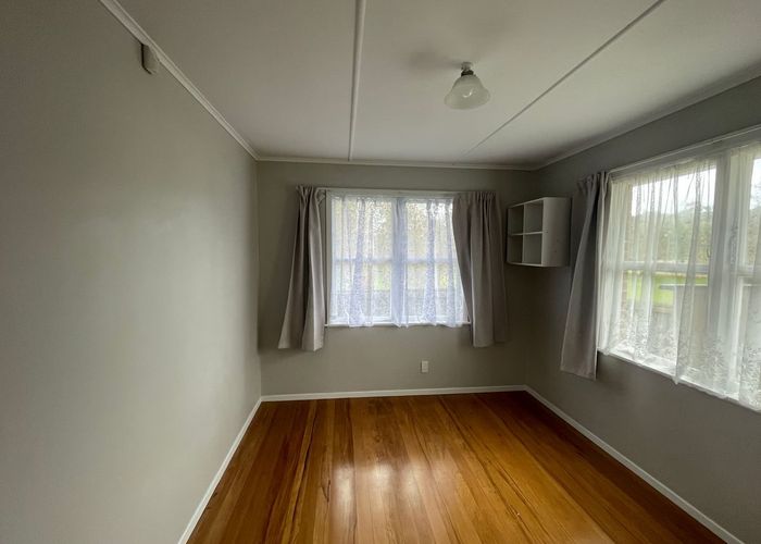  at 111 Gossamer Drive, Pakuranga, Manukau City, Auckland