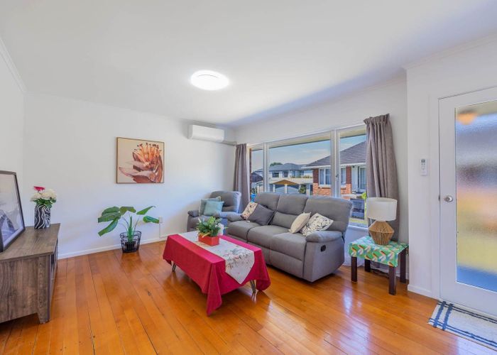 at 2/15 Dominion St, Takapuna, North Shore City, Auckland