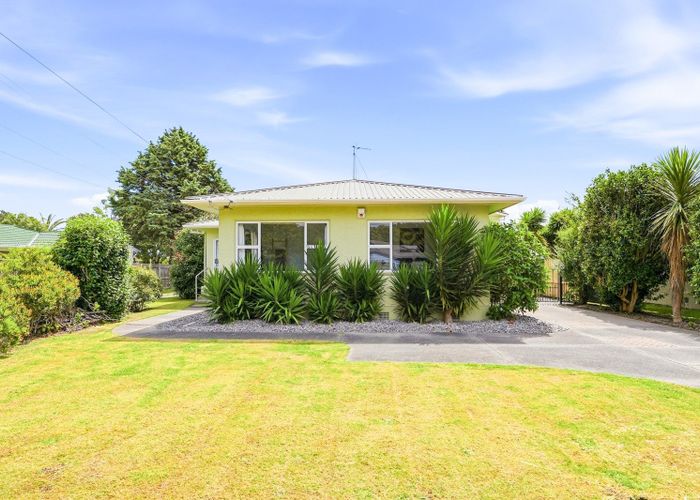  at 15 Raine Street, Whanganui East, Whanganui, Manawatu / Whanganui