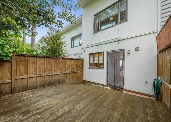  at 28/92 Bush Road, Albany, Auckland