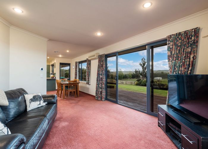  at 1121 Waihola Highway, Waihola