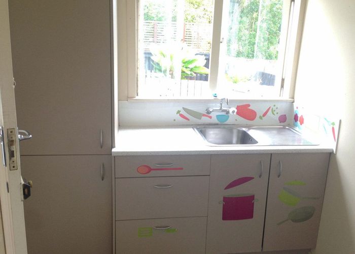  at 2/5 Walsall Street, Avondale, Auckland City, Auckland
