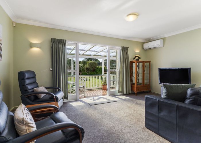  at 22 Larsen Road, Panmure, Auckland City, Auckland