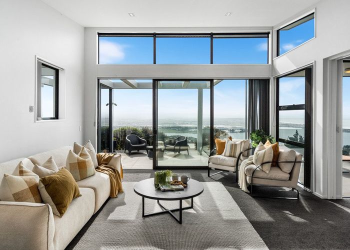  at 17 Stoneyridge Close, Mount Pleasant, Christchurch City, Canterbury