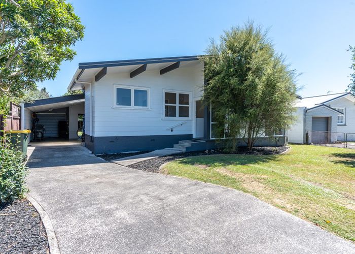  at 5 Craig Place, Fairview Downs, Hamilton