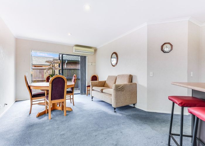  at 23 Nottingham Drive, Hamilton East, Hamilton
