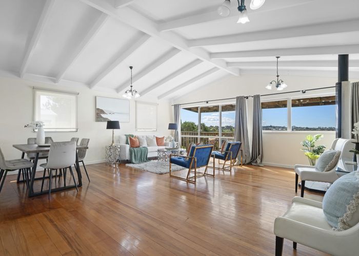  at 575 East Coast Road, Browns Bay, Auckland