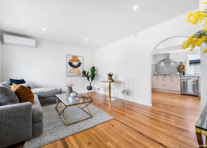  at 1A Barrys Road, Glendene, Auckland