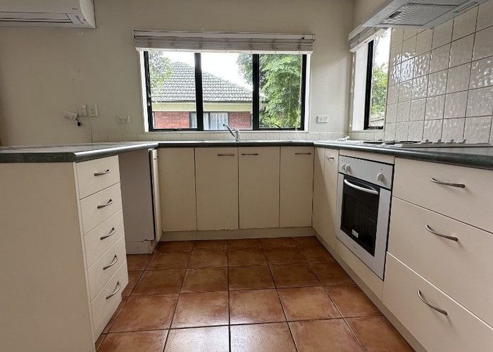 at 2/286 Richardson Road, Mount Roskill, Auckland City, Auckland