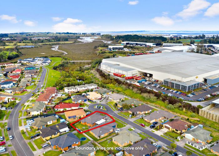  at 16 Jaylo Place, Mangere, Auckland