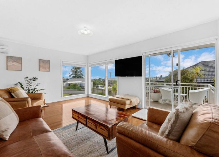  at 7 Limmer Place, Browns Bay, North Shore City, Auckland