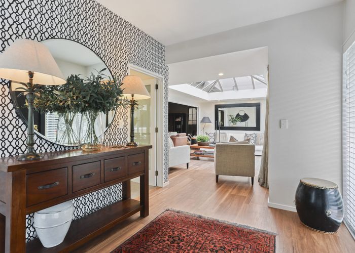  at 1/253 Memorial Avenue, Burnside, Christchurch City, Canterbury